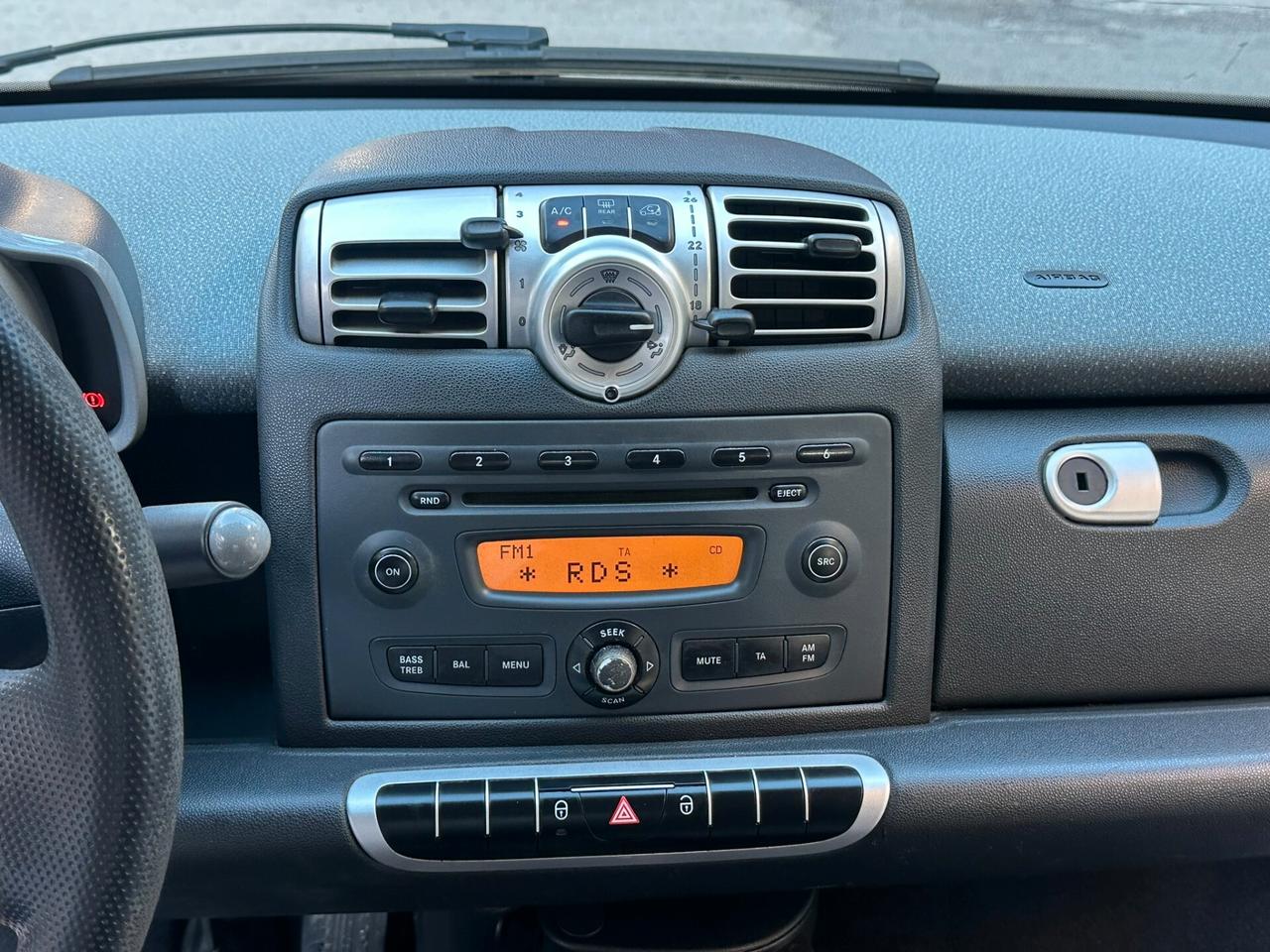 Smart ForTwo 1000 52 kW coupé pure