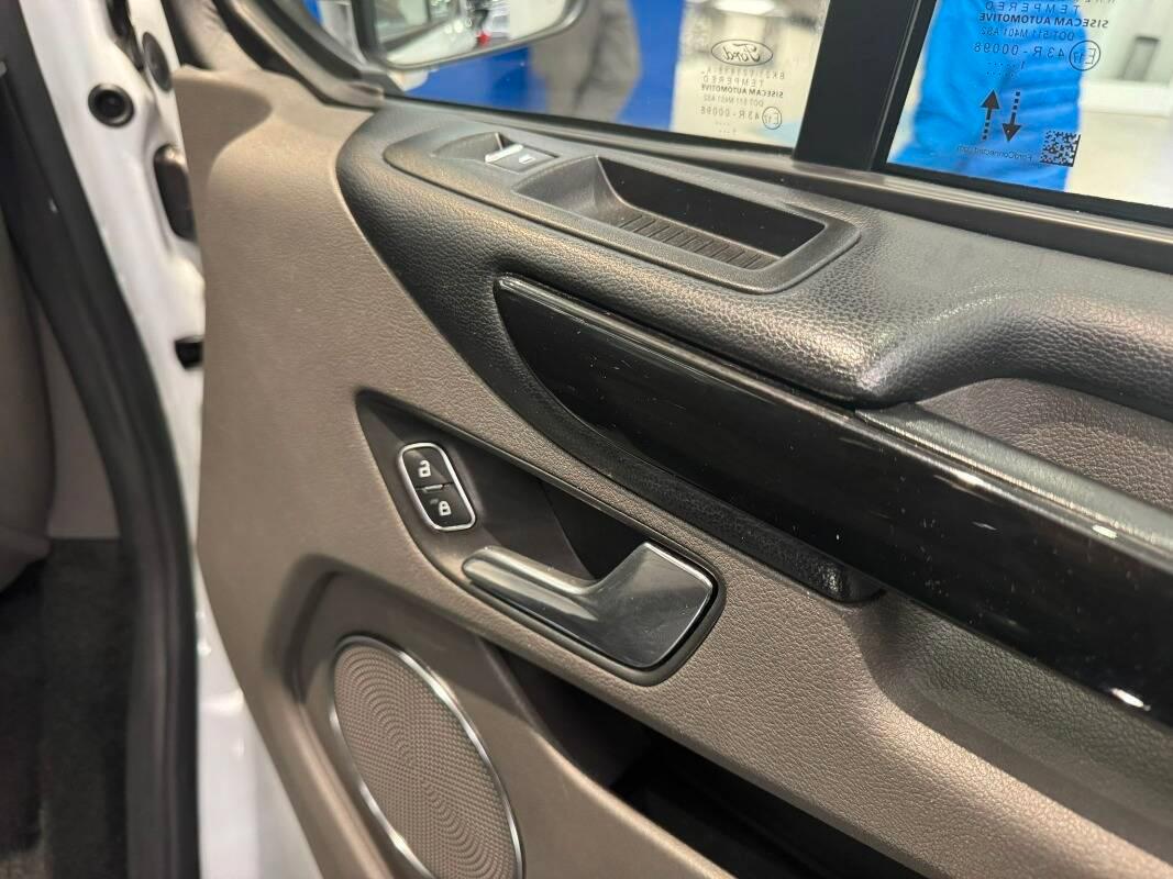 Ford Tourneo Custom 320 320 2.0 tdci 130cv Titanium L2H1 E6.2