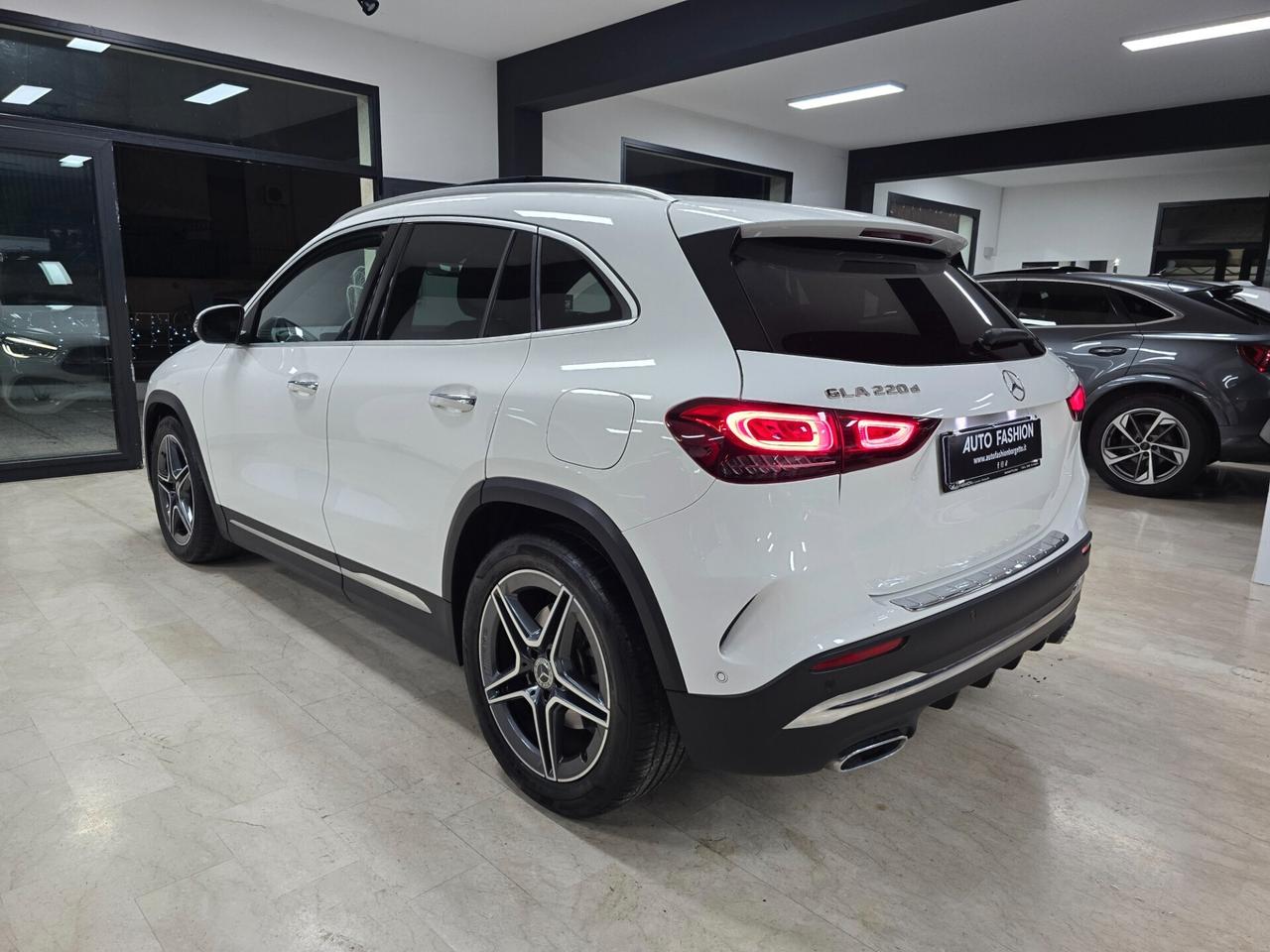 Mercedes-benz GLA 220 d Automatic 4Matic Premium (Tetto Panorama)