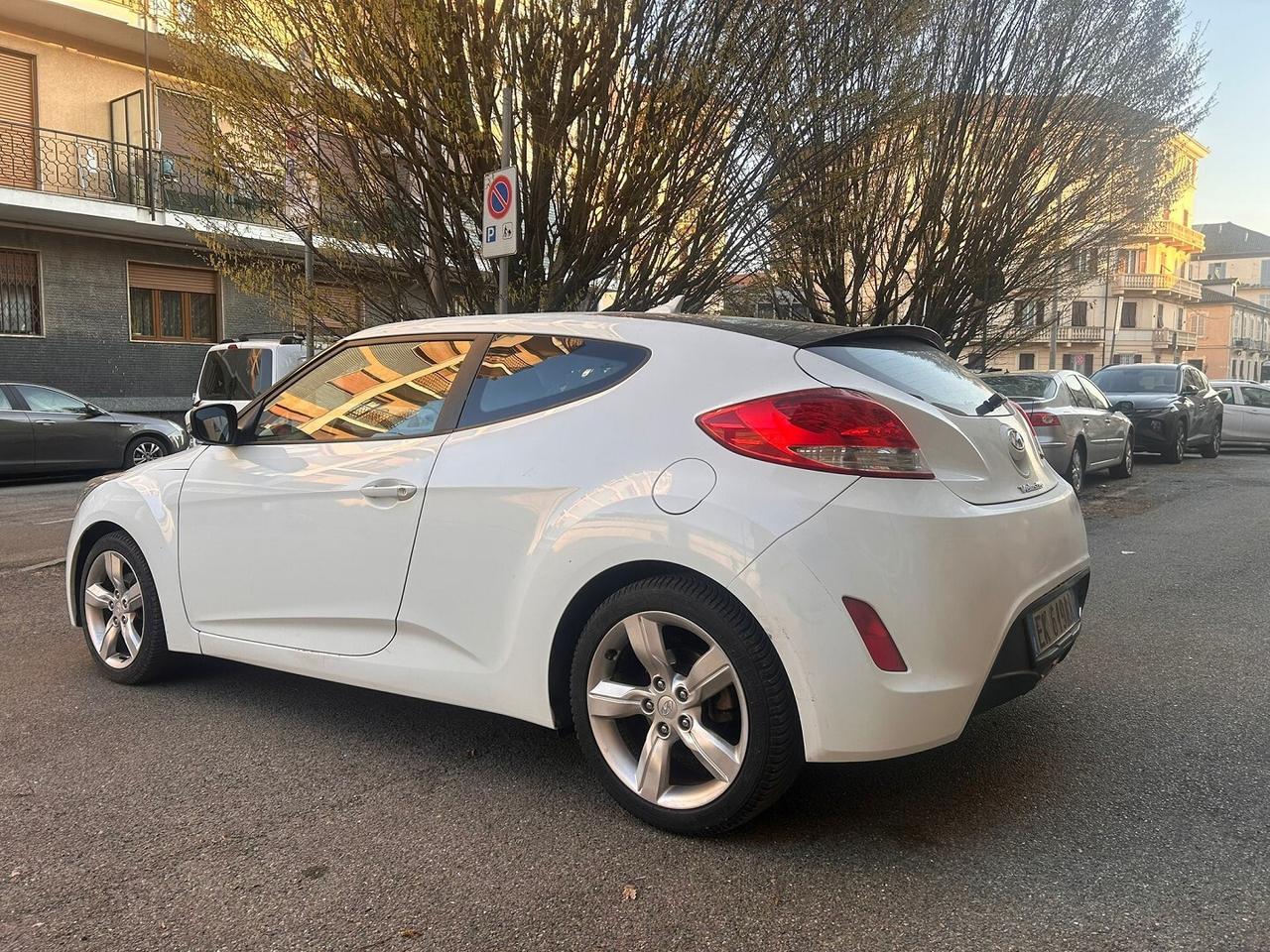 Hyundai Veloster tagliandi certificati