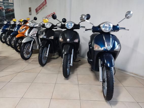 Piaggio Liberty 50 nuovi modello piaggio liberty 50.MOCC 4T