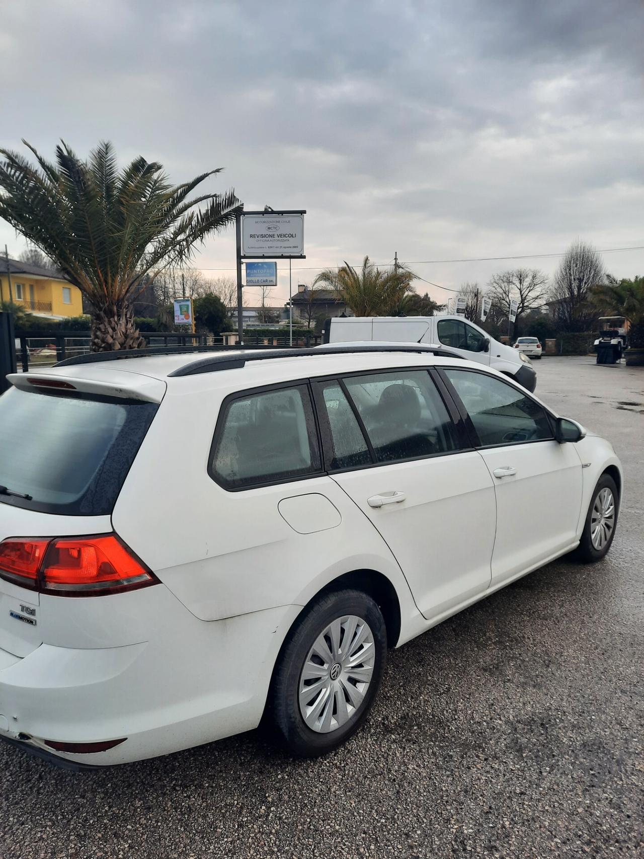 Volkswagen Golf Variant 1.4 TGI OK NEOPATENTATI