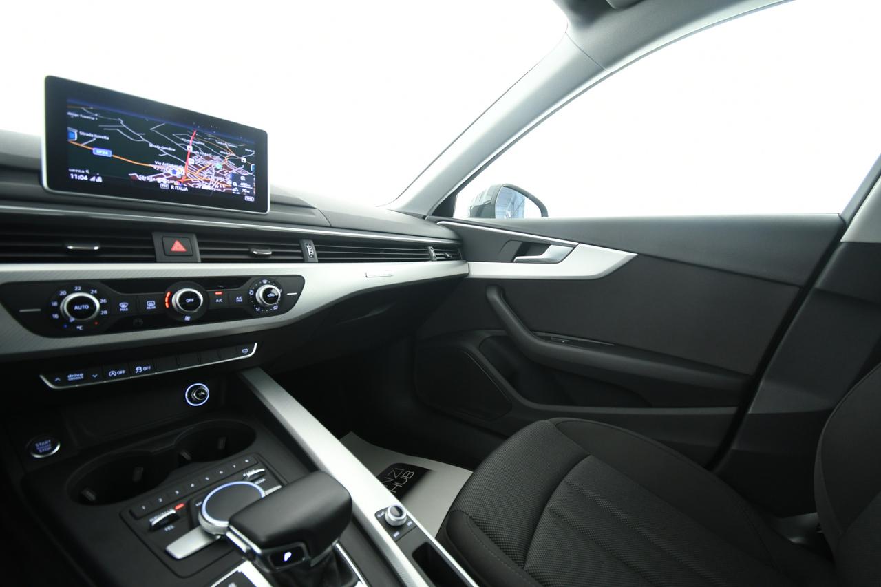 AUDI A4 Avant 40 2.0 tdi Sport quattro 190cv S-LINE+FULL LED+C18"