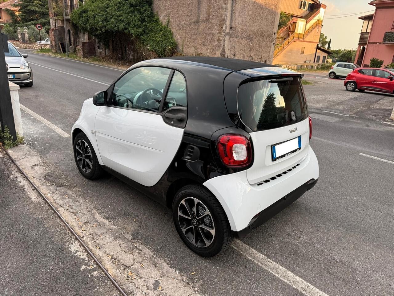 Smart ForTwo 70 1.0 - Tutto incluso - Superprezzo - Finanziabile