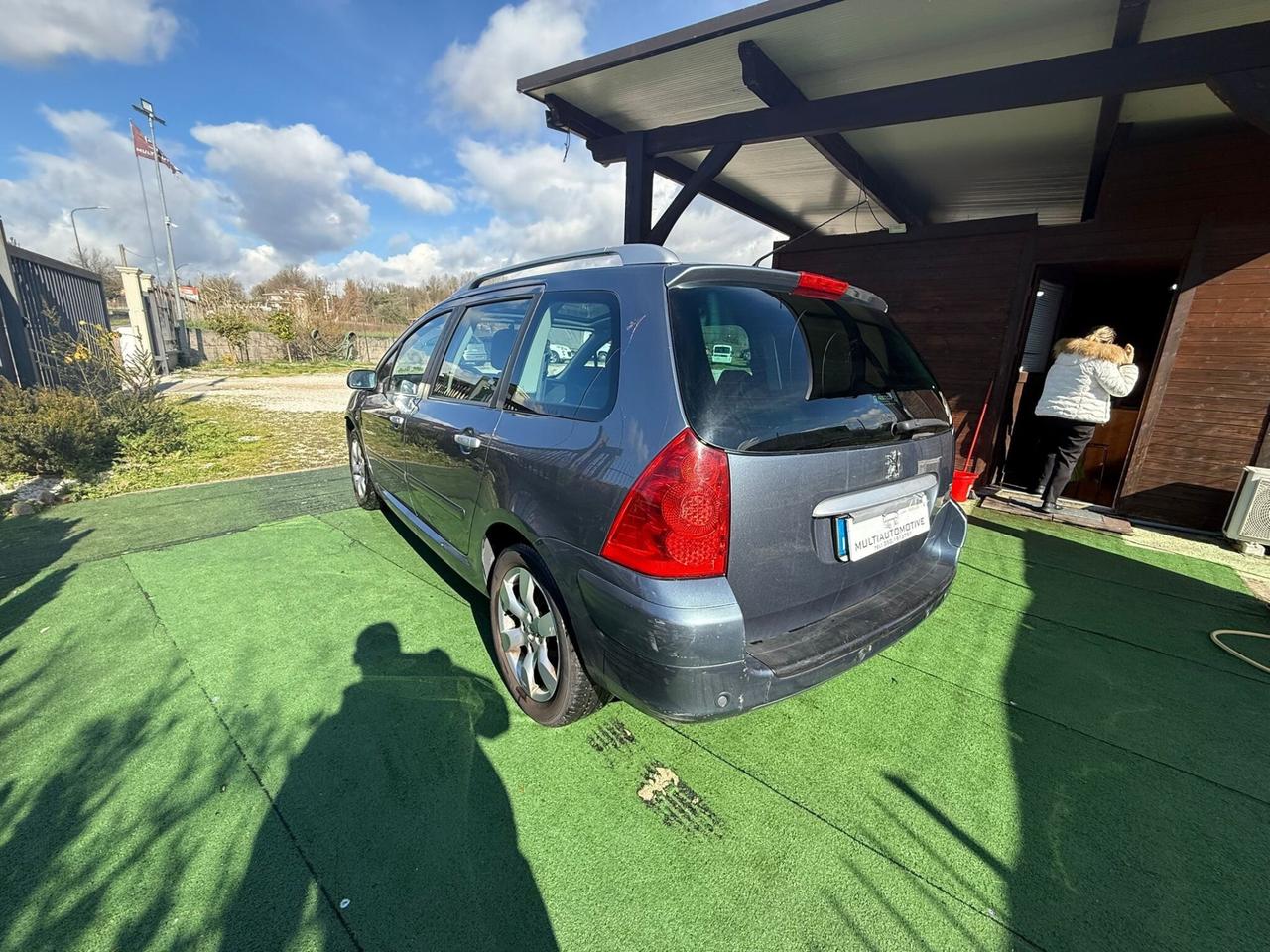 PEUGEOT 307