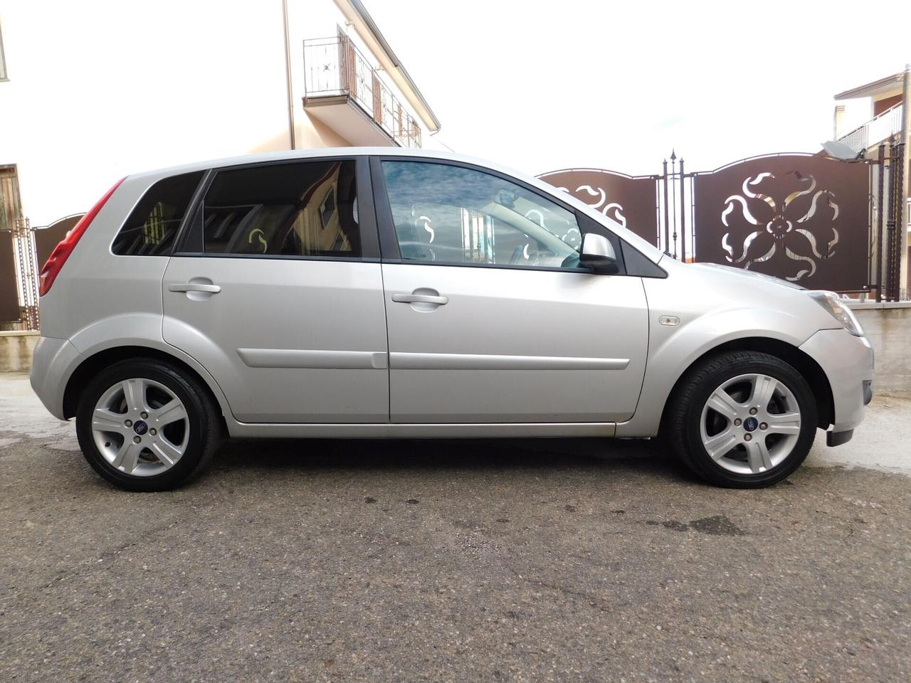 FIESTA 1.4 TDCi 50Kw 5porte Titanium