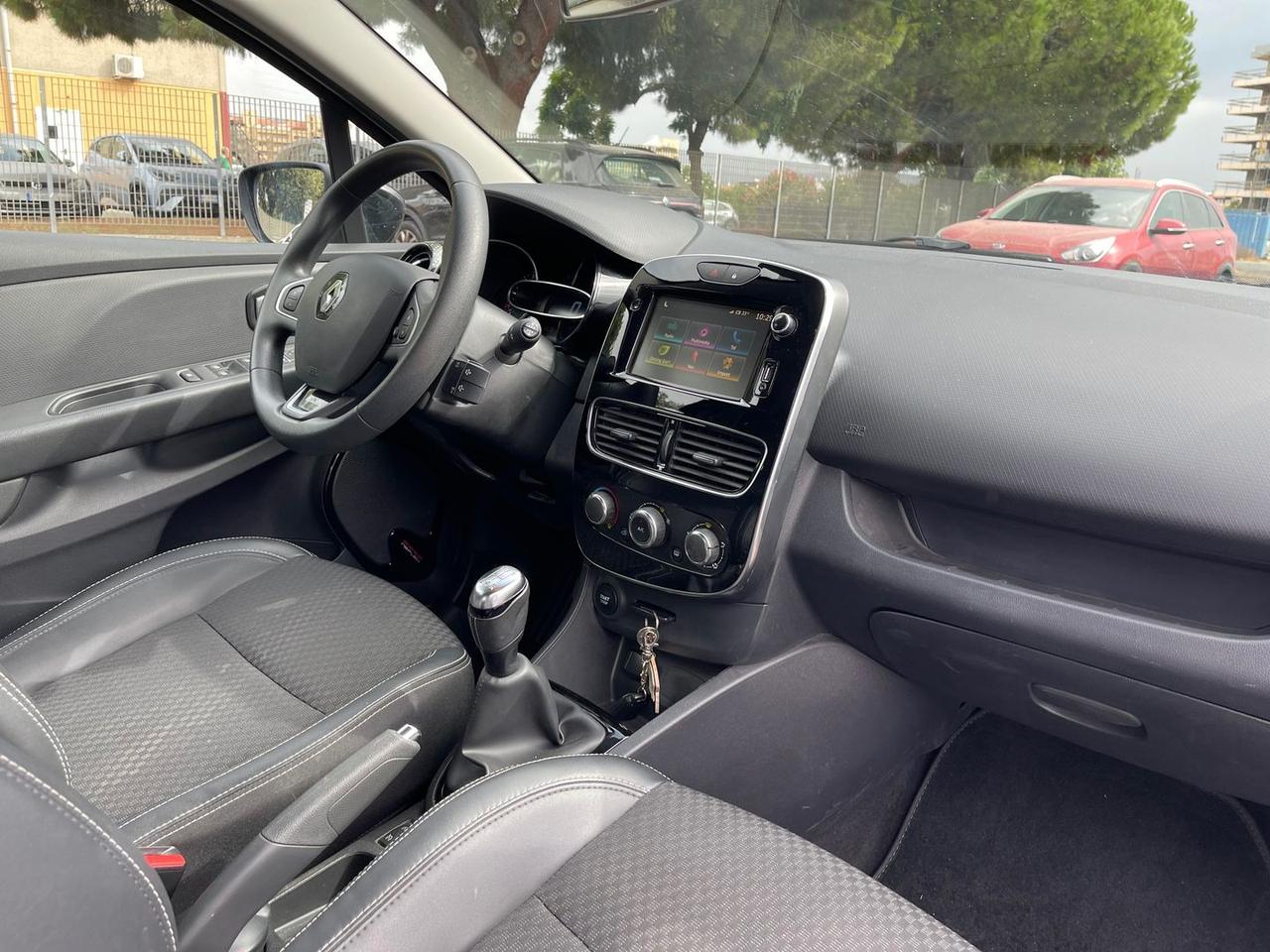 Renault Clio Moschino Zen 0.9 TCe 90 LPG #12174