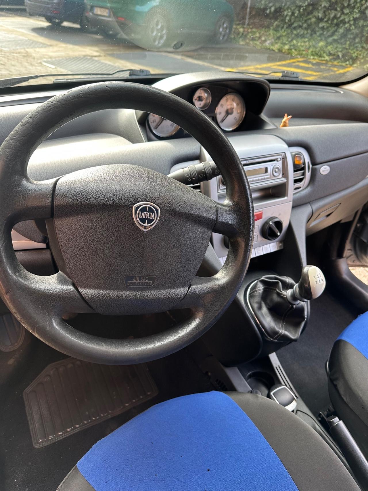 Lancia Ypsilon 1.4 Platino Ecochic GPL