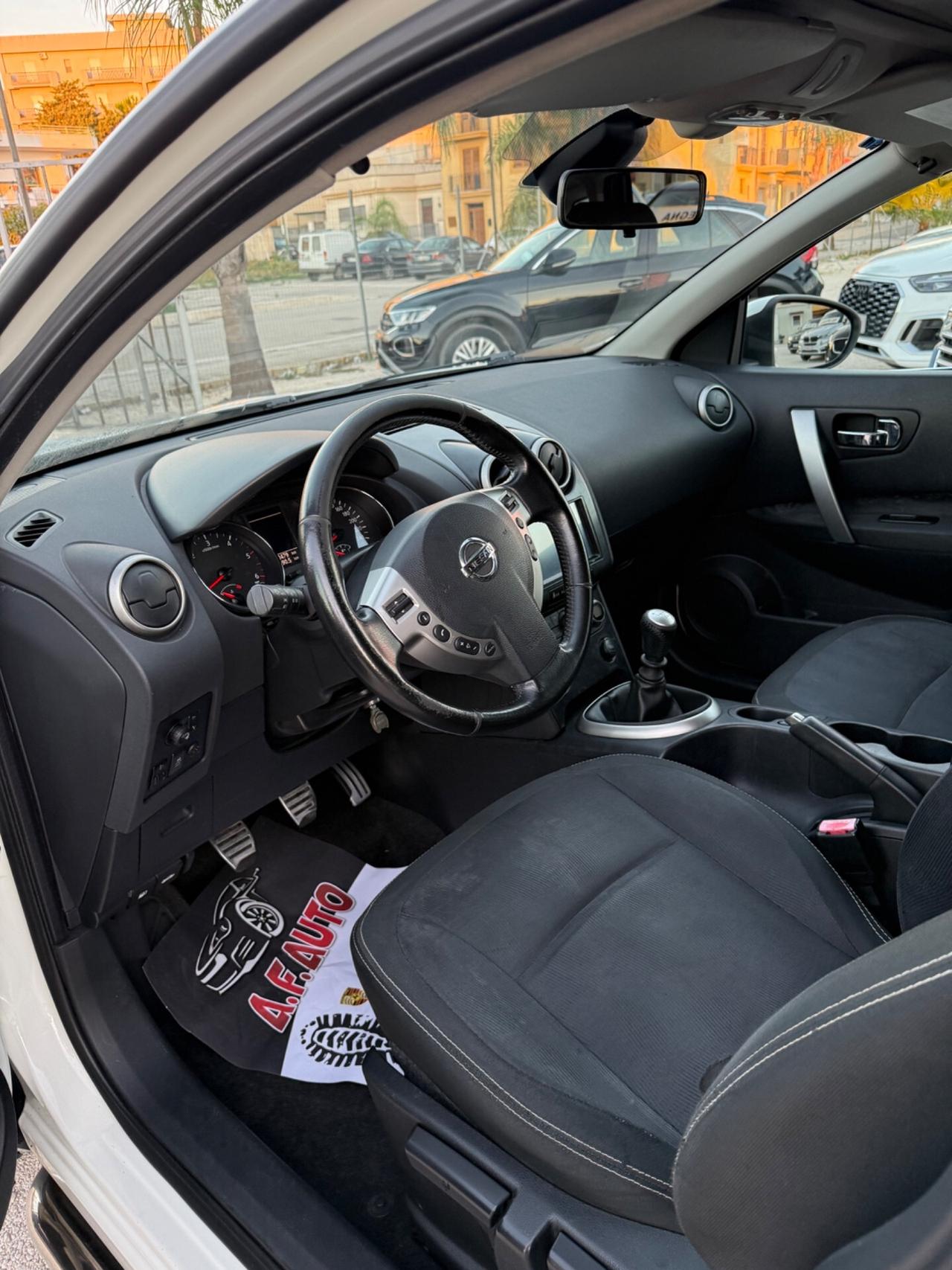 Nissan Qashqai 2.0 dCi DPF Tekna