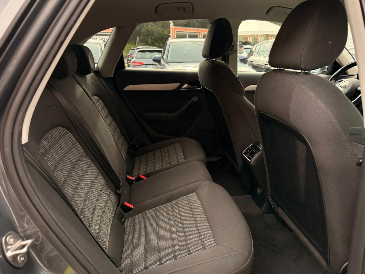 Audi Q3 2.0 TDI 120CV Sport Advanced - 2015