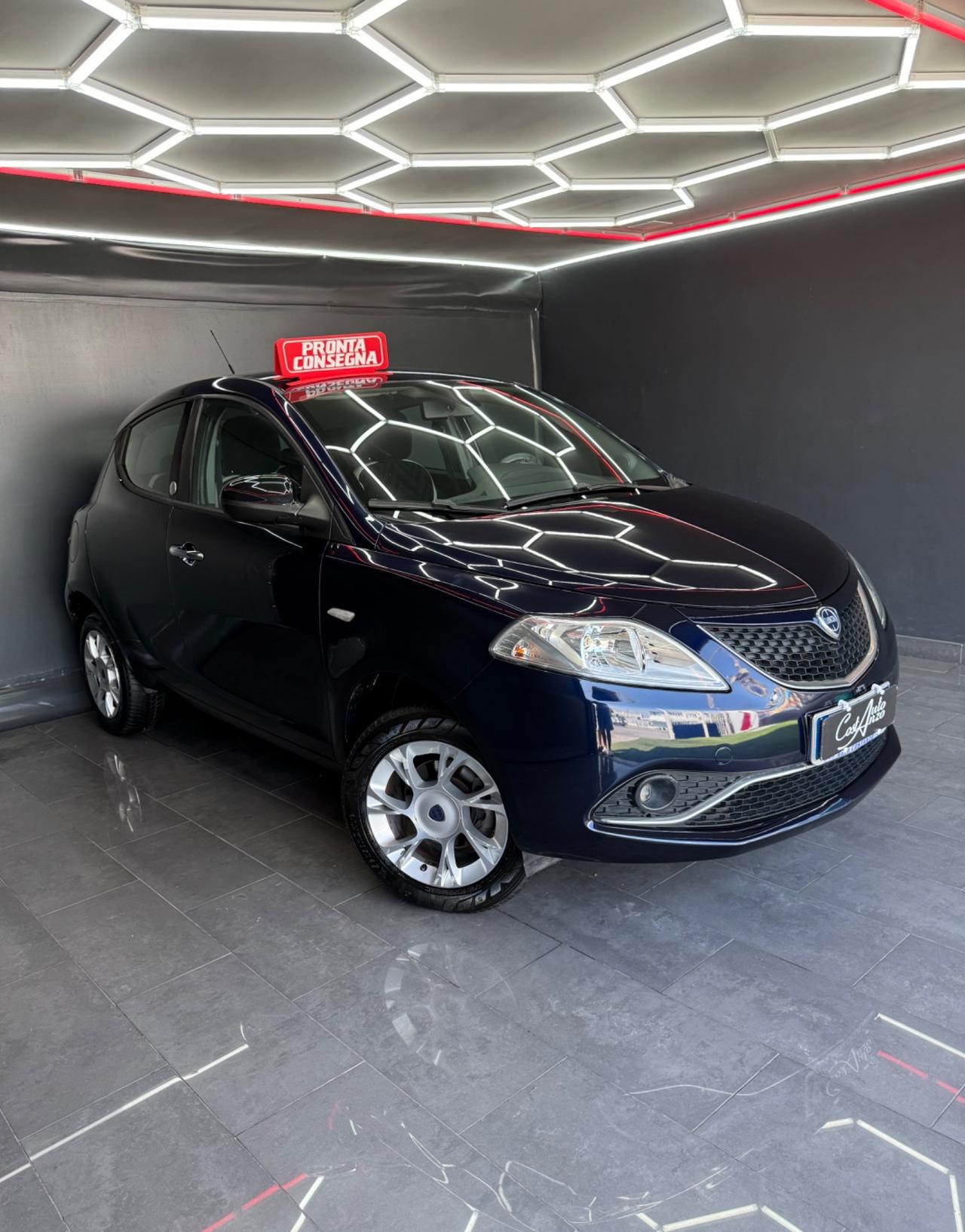 Lancia Ypsilon 0.9 Benz. /Metano Ecochic Platinum 2016
