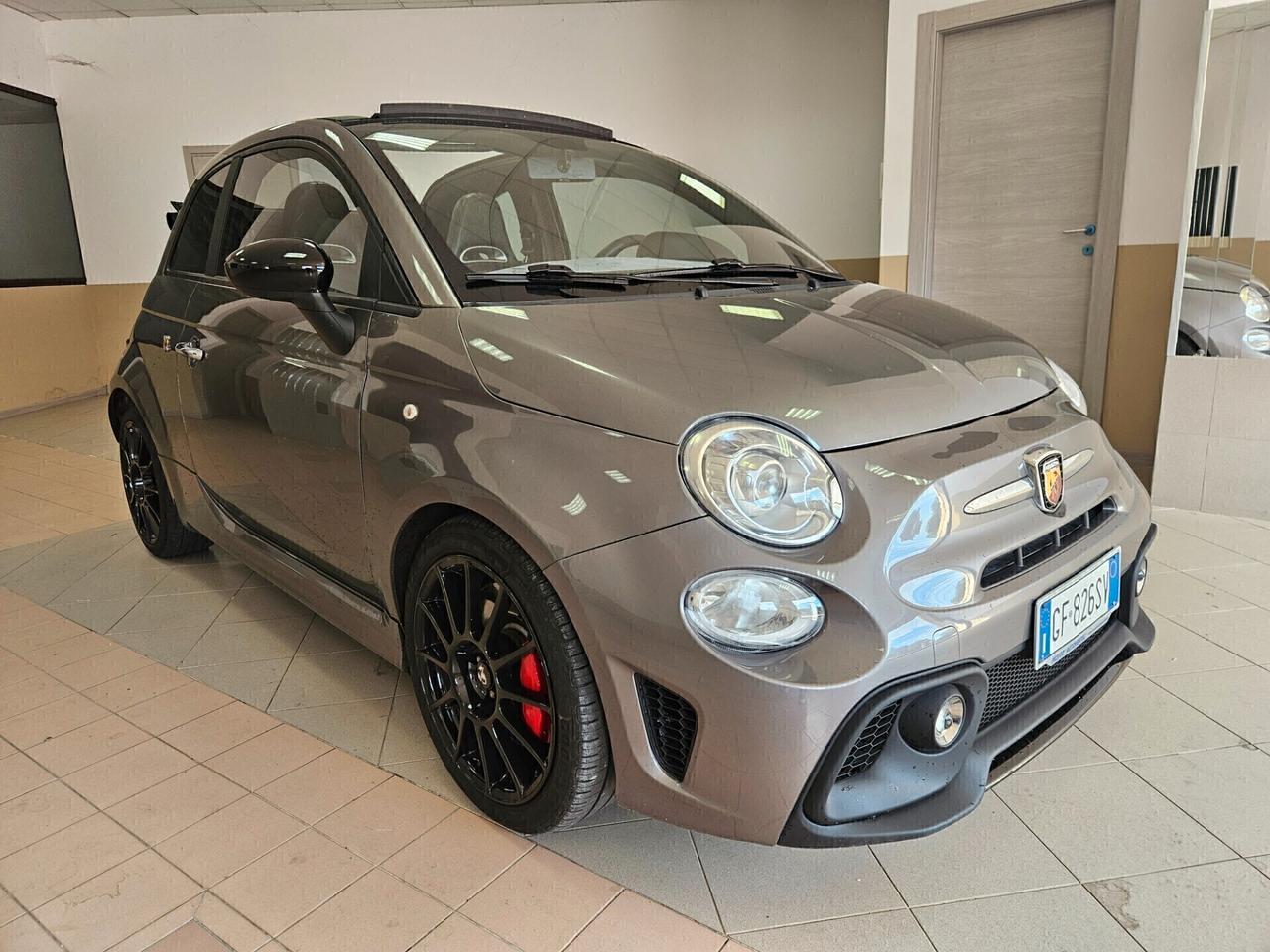 Abarth 500 C 1.4 Turbo T-Jet MTA