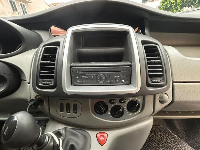 RENAULT Trafic T27 2.0 dCi/115 PC-TN Passenger DPF