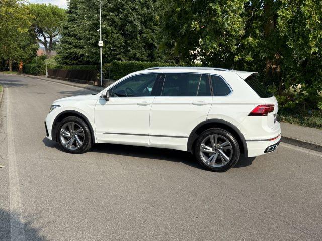 VOLKSWAGEN Tiguan 2.0 TDI 150 CV SCR DSG R-Line 4 MOTION