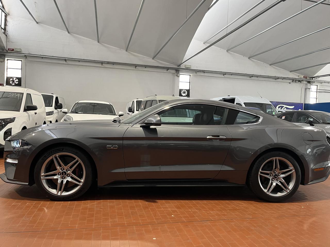 FORD Mustang '15-'24 - Mustang Fastback 5.0 V8 aut. GT