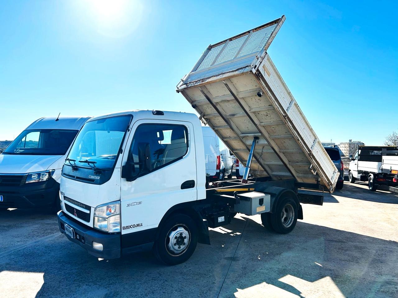 Mitsubishi Canter 3C13 Ribaltabile trilaterale