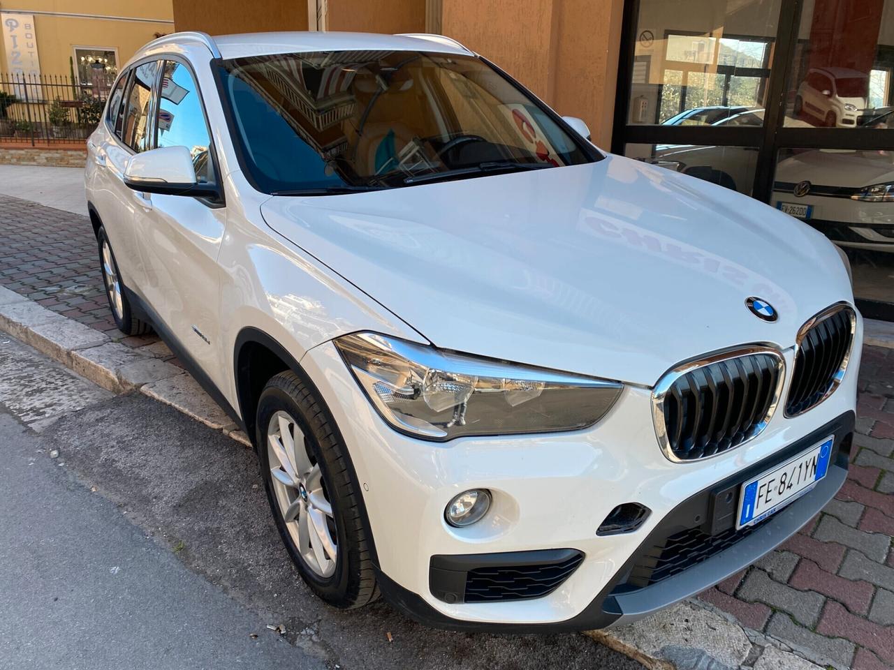 Bmw X1 sDrive18d PELLE