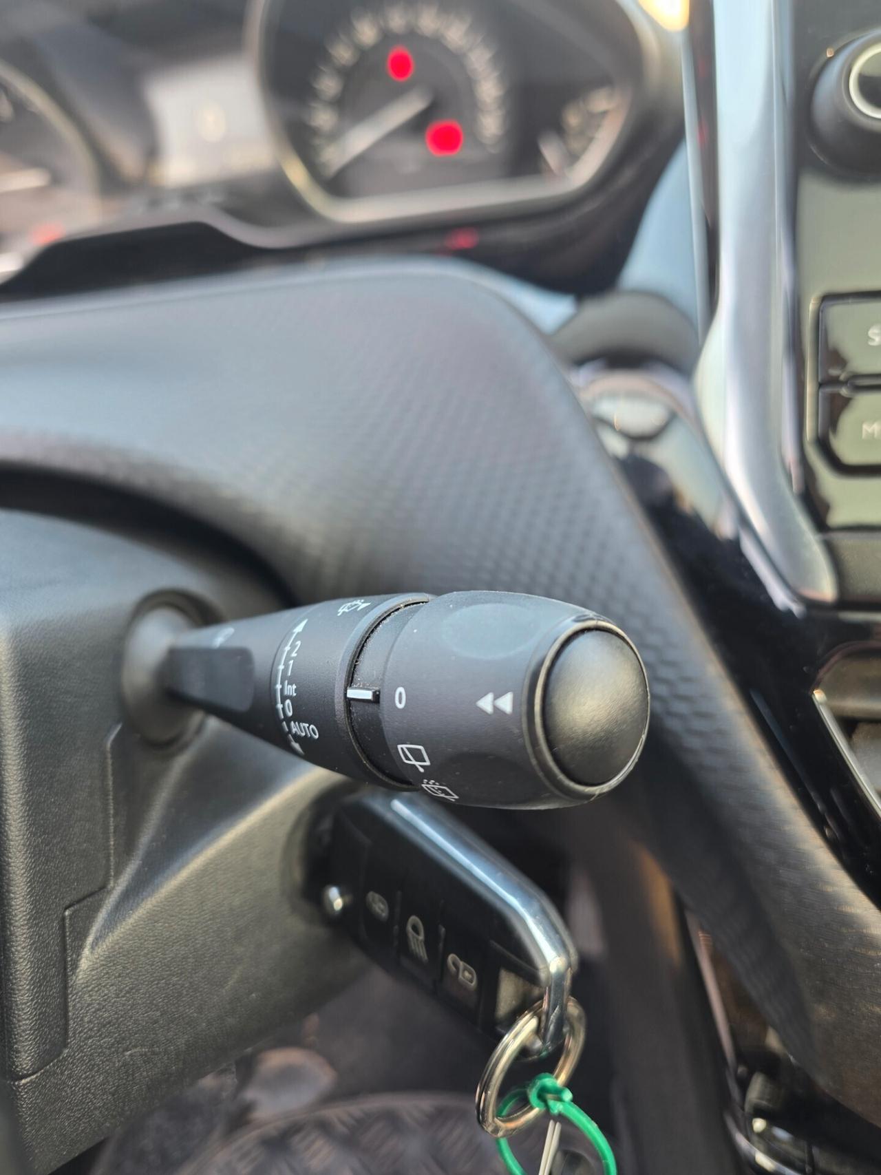 Peugeot 2008 PureTech Turbo 110 S&S Allure