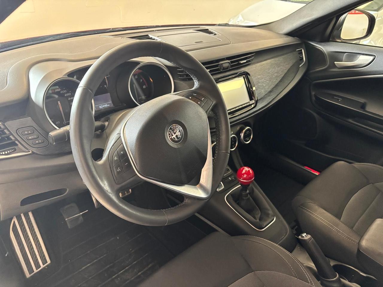 ALFA ROMEO GIULIETTA SUPER ANNO 2019 BZ 1.4 ADATTA NEOPATENTATI KM 82 MILA