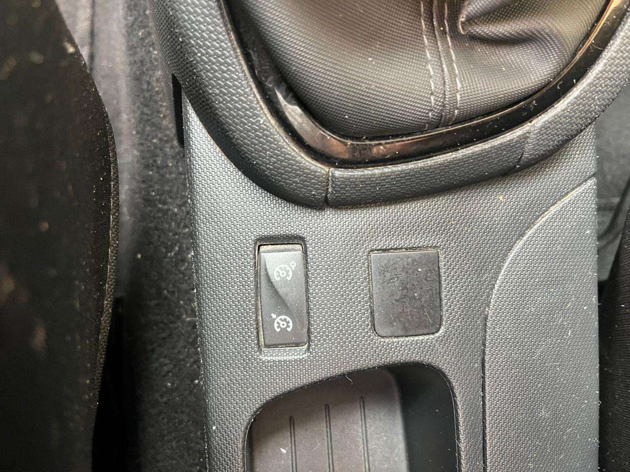 Renault Clio 1.5 dCi 8V 75CV Wave