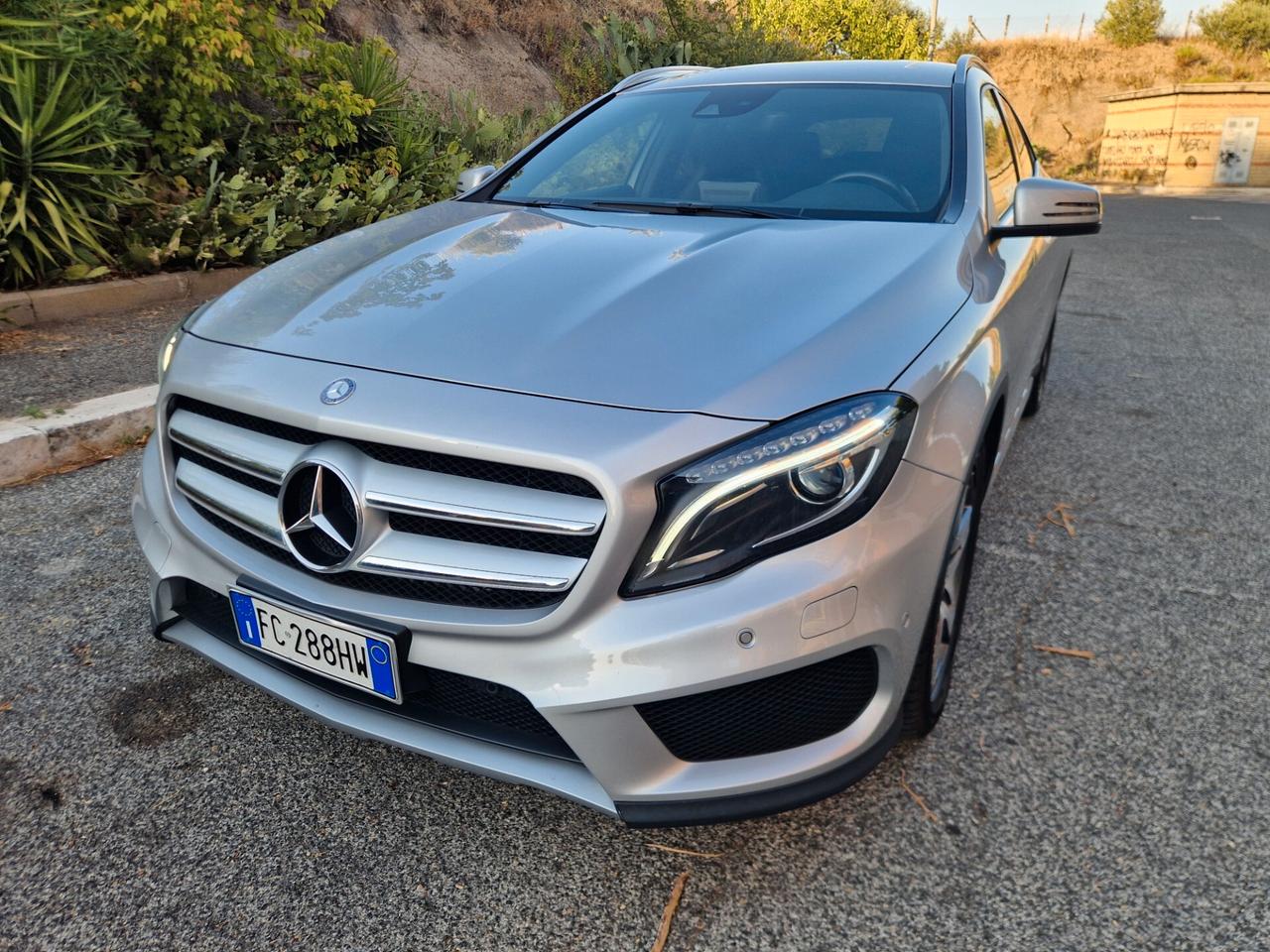 Mercedes-benz GLA 220 d Automatic Premium 106 mila km