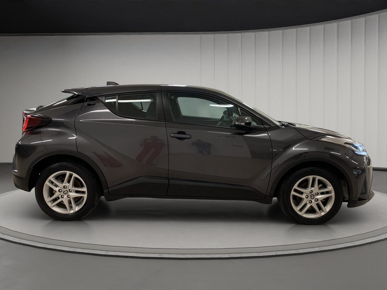Toyota C-HR 1.8h Business e-cvt