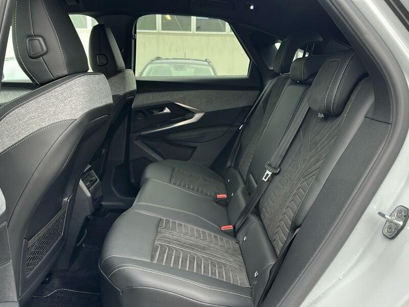 Peugeot 3008 3008 1.2 hybrid GT 145cv e-dcs6