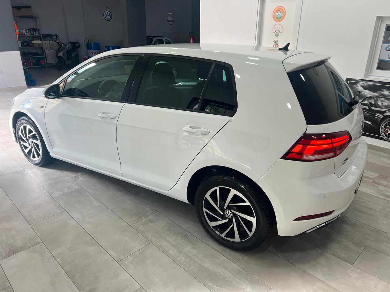 Volkswagen Golf 1.6 TDI 115 CV 5p. Business BlueMotion Technology