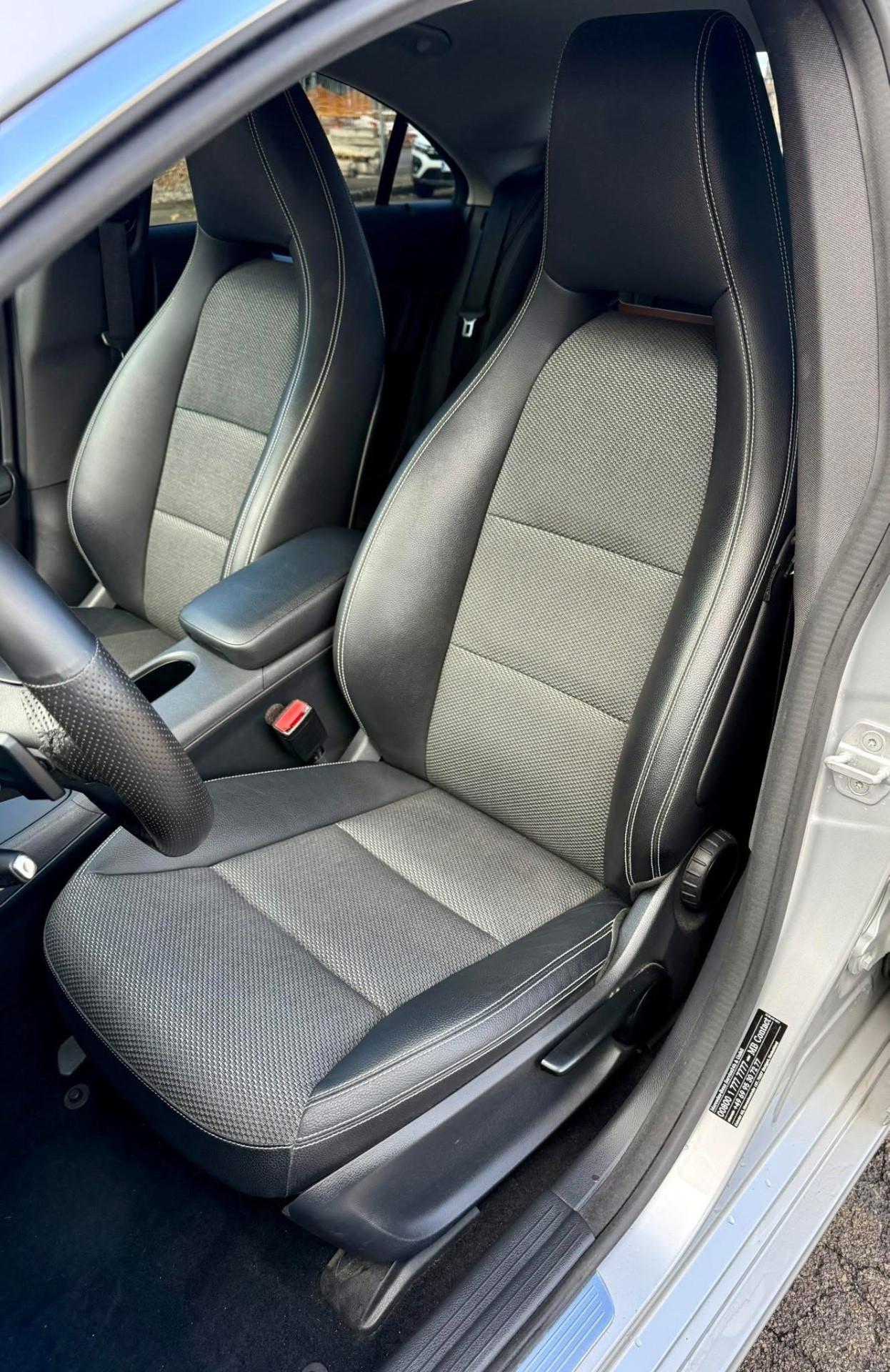 Mercedes Cla 200d Sport 136CV TELECAM/BIXENO