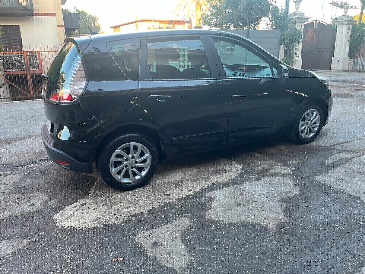 Renault Scenic 1.5dCI Bassi Consumi