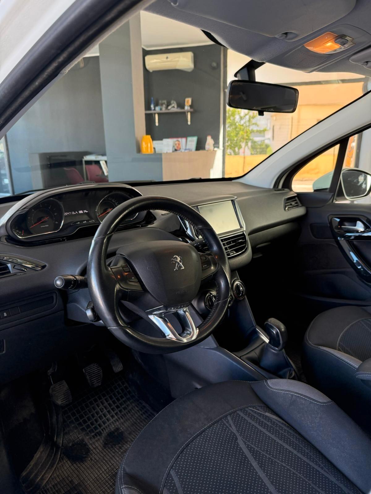 Peugeot 208 1.4 HDi 68 CV 5 porte Allure OTTIMA X NEOPATENTATI