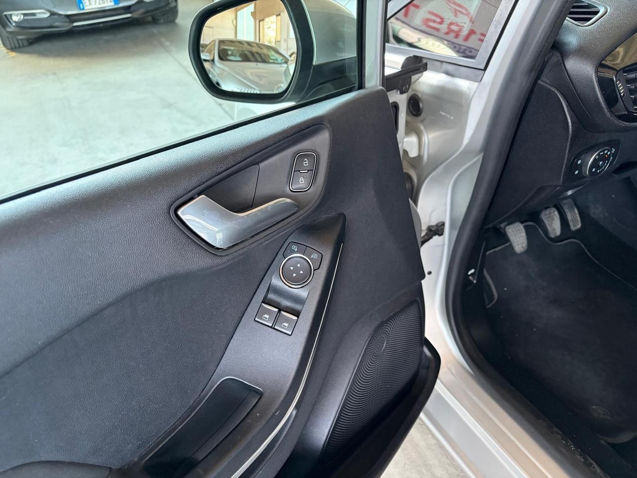 Ford Fiesta Plus 1.5 TDCi 75CV 5 porte