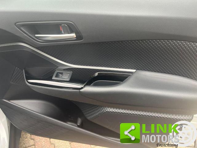TOYOTA C-HR 2.0 Hybrid E-CVT GR Sport