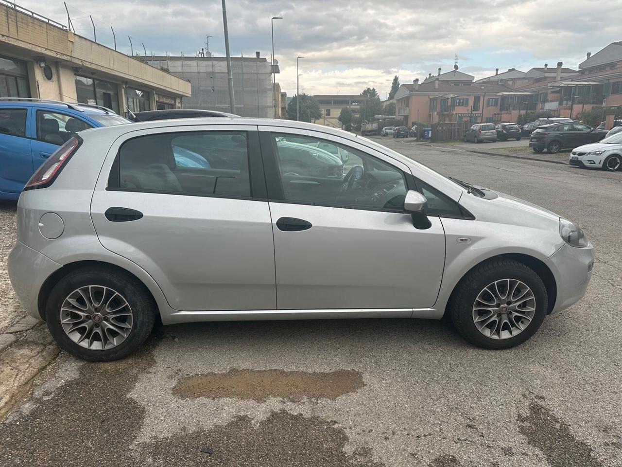 Fiat Punto 1.2 8V 5 porte Lounge GPL ok neo patentati