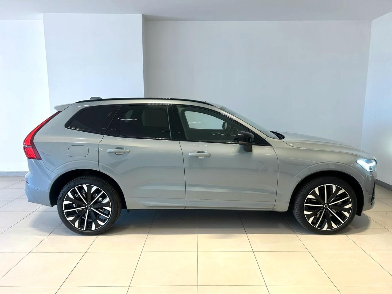 Volvo XC 60 T6 Plug-in hybrid AWD auto Ultra Dark