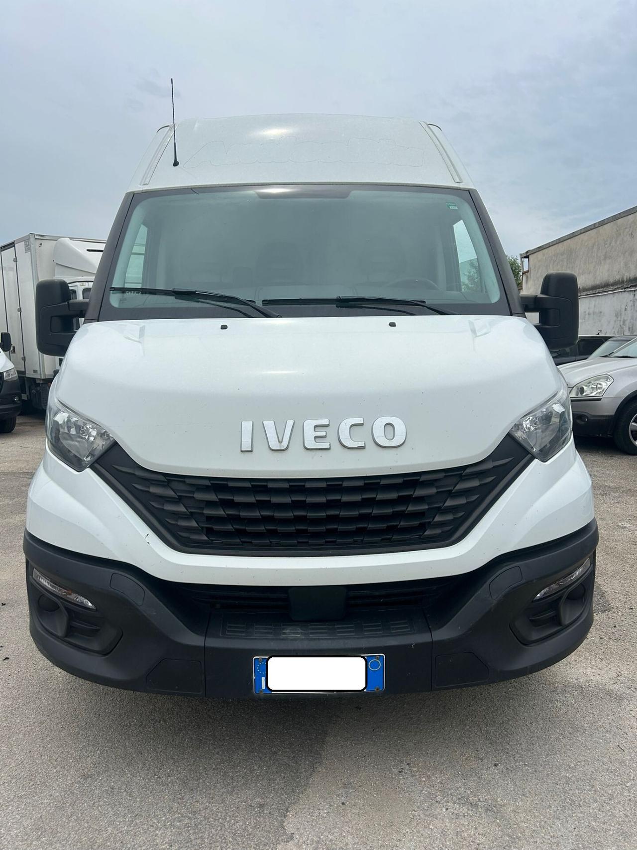iveco daily 35s14 anno 2020 furgone e.6