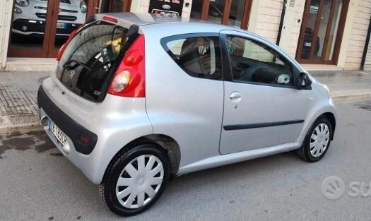 Peugeot 107 1.0 68CV 3p. Plaisir