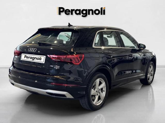 AUDI Q3 40 TFSI quattro S tronic Business Advanced