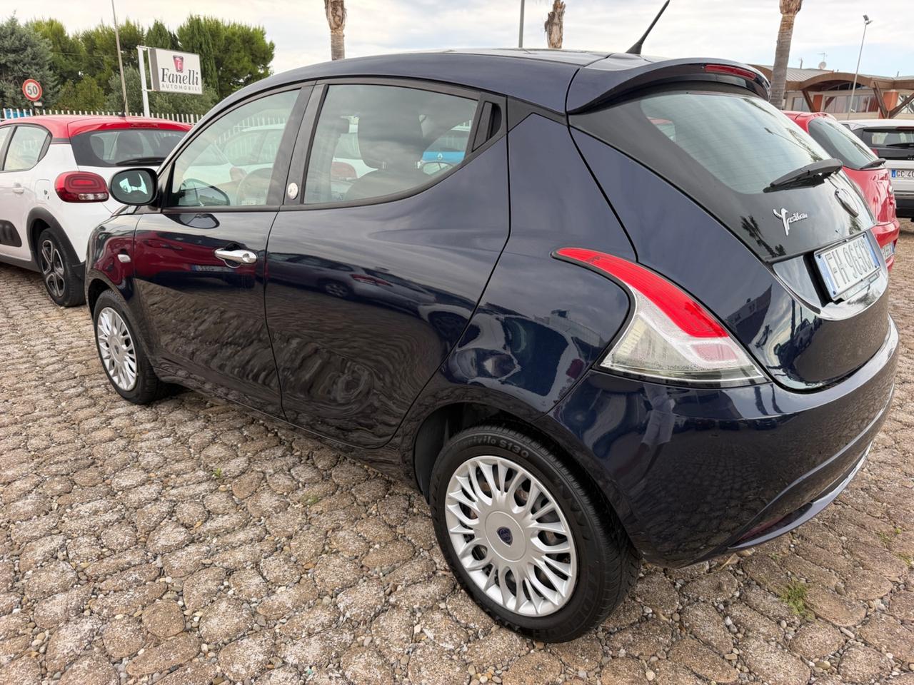 Lancia Ypsilon 1.2 69 CV 5 porte GPL Ecochic Gold