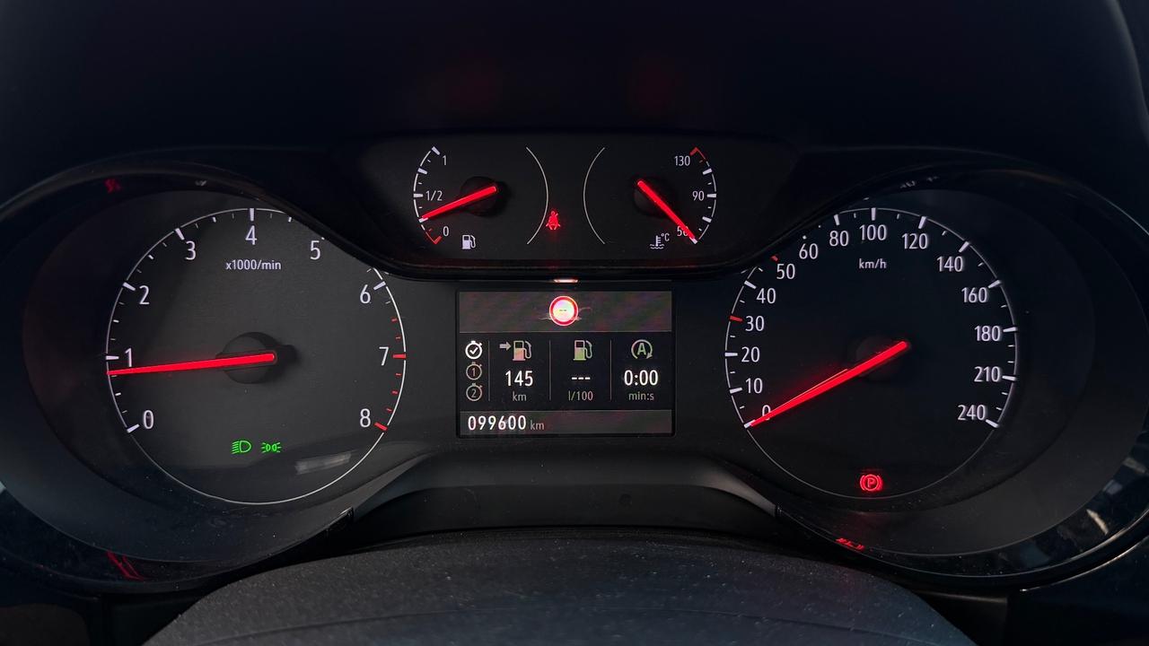 OPEL CORSA 1.5 GS 100 CV - NEOPATENTATI