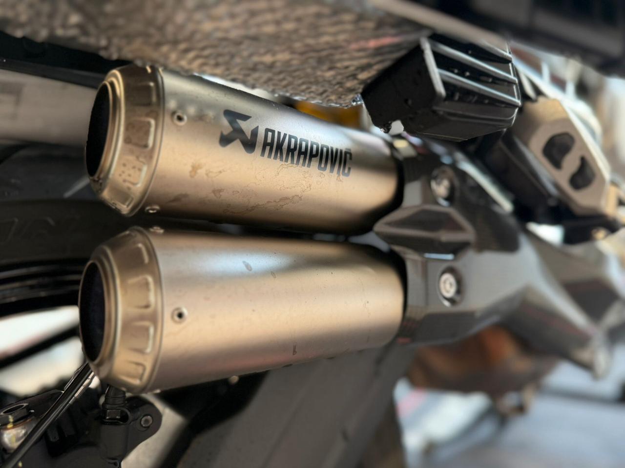 Ducati Multistrada V2 S MY 2023 FULL BORSE