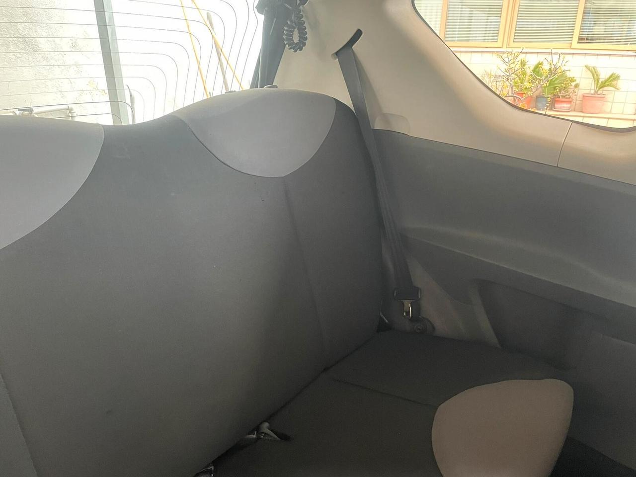 Peugeot 107 1.0 68CV 3p. Desir