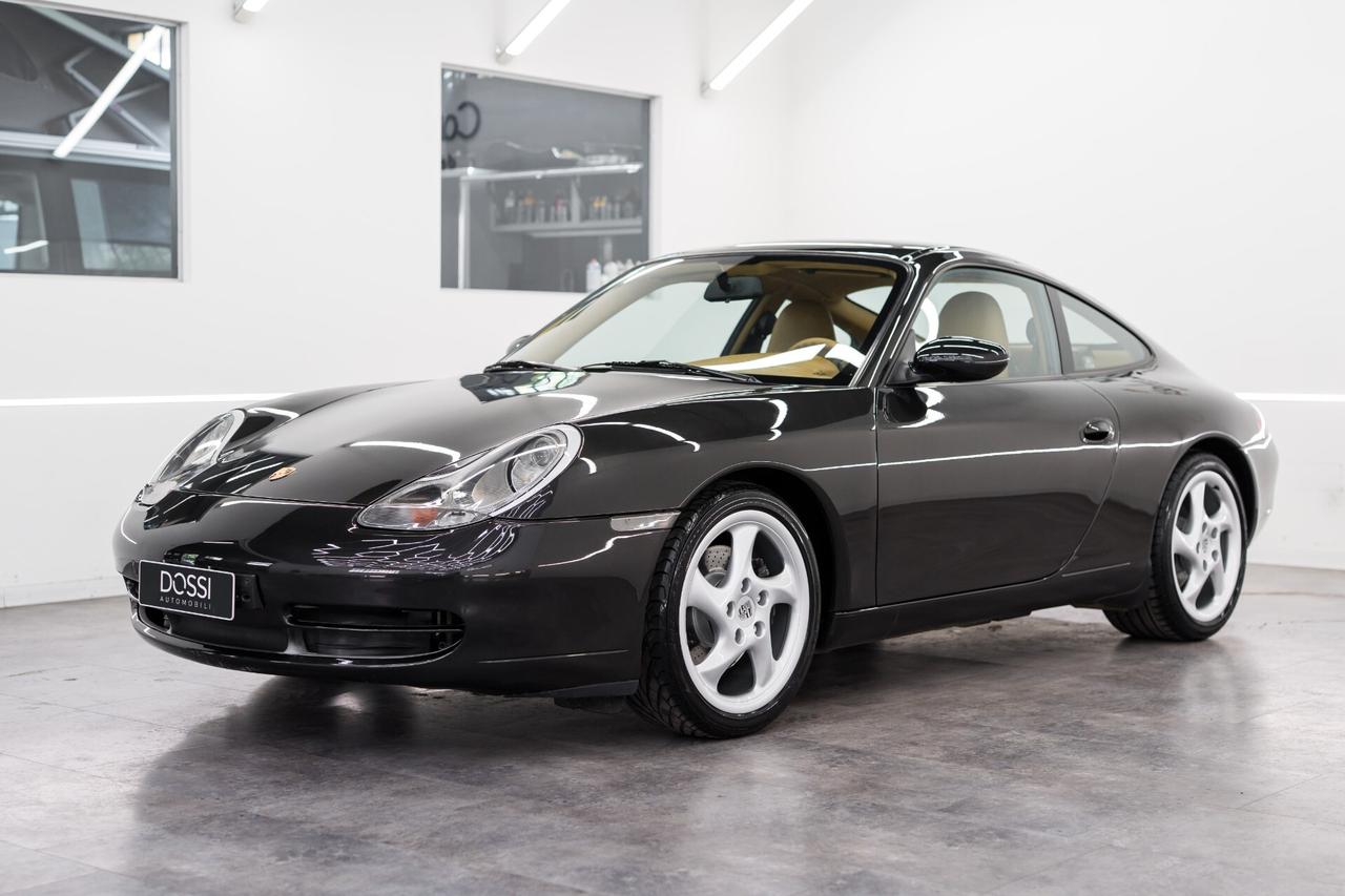 Porsche 911 Carrera 2 Coupé