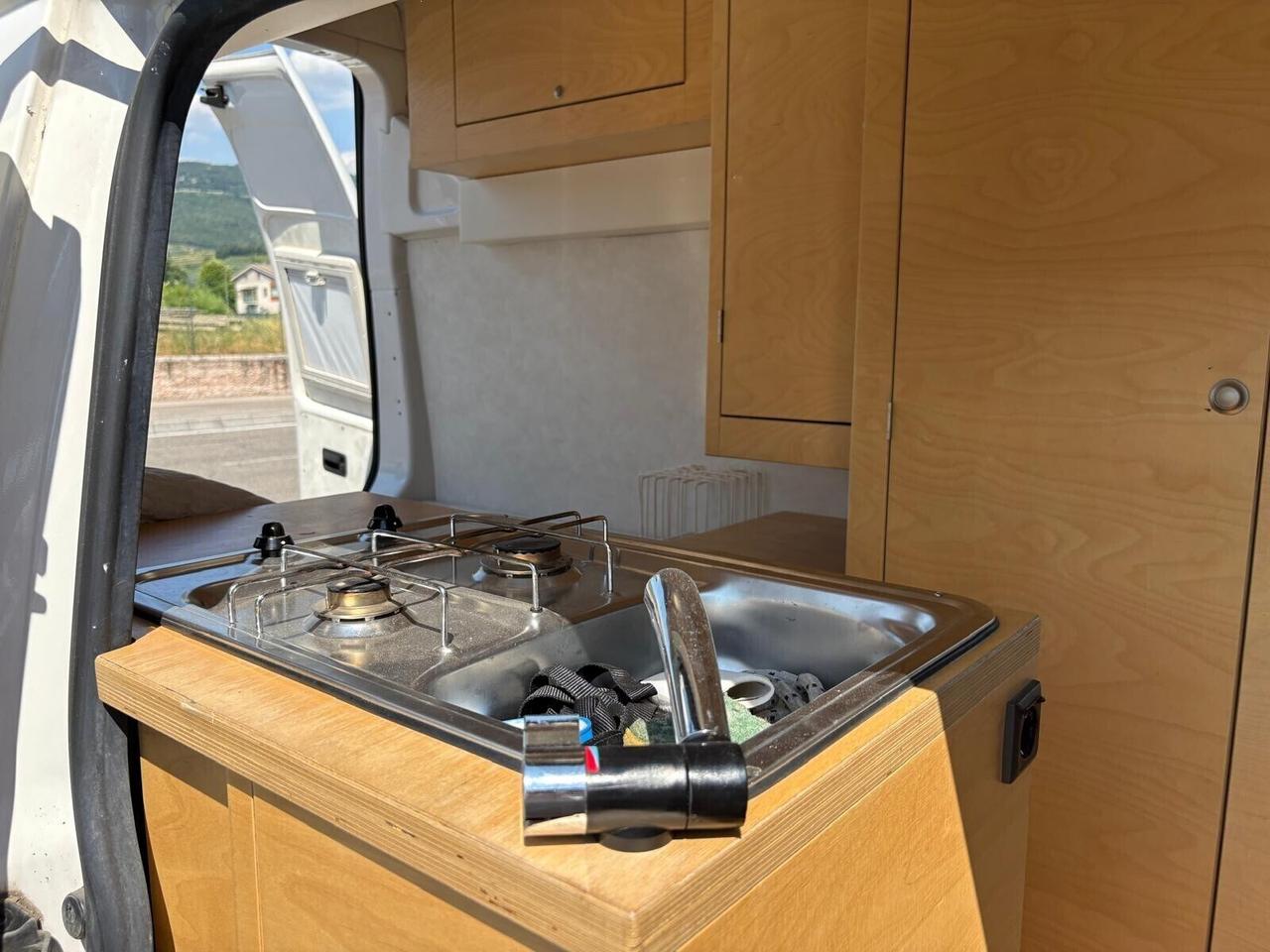 VOLKSWAGEN TRANSPORTER 2.0 TDi 4MOTION CAMPERIZZAT