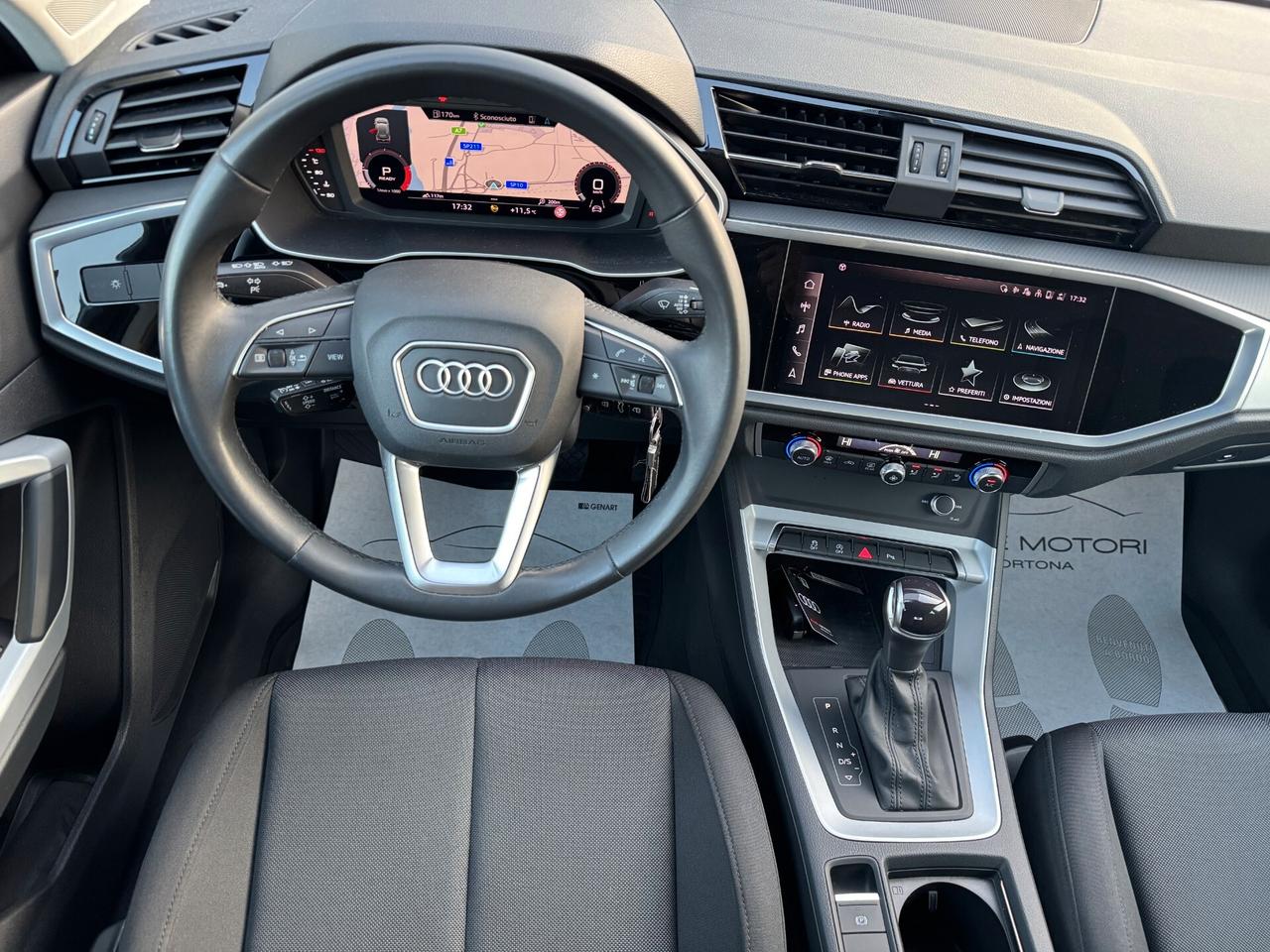 Audi Q3 35 2.0 tdi S Tronic / NO VINCOLI /