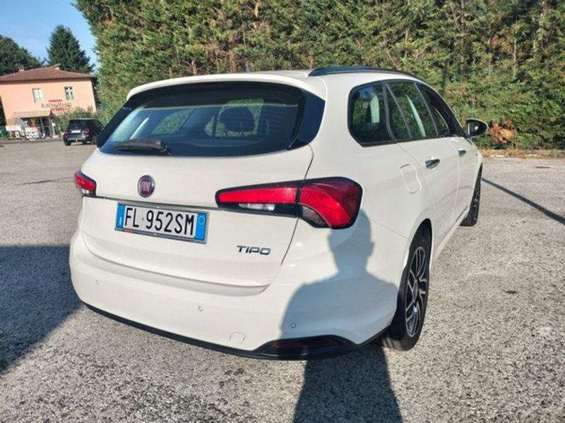 FIAT Tipo 1.3 Mjt S&S SW Lounge