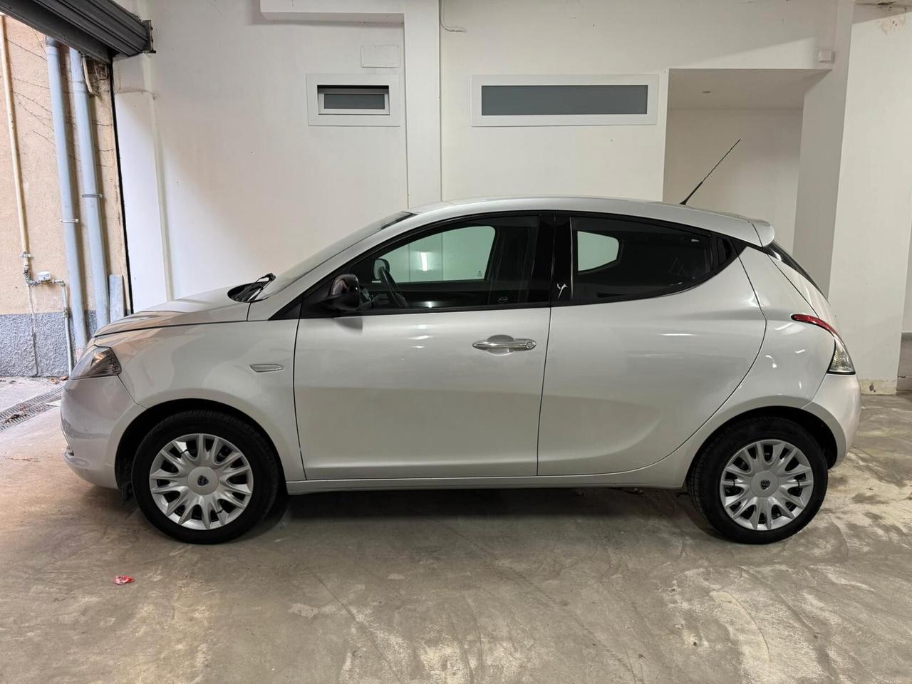 Lancia Ypsilon 1.3 MJT 16V 95 CV 5 porte S&S Gold