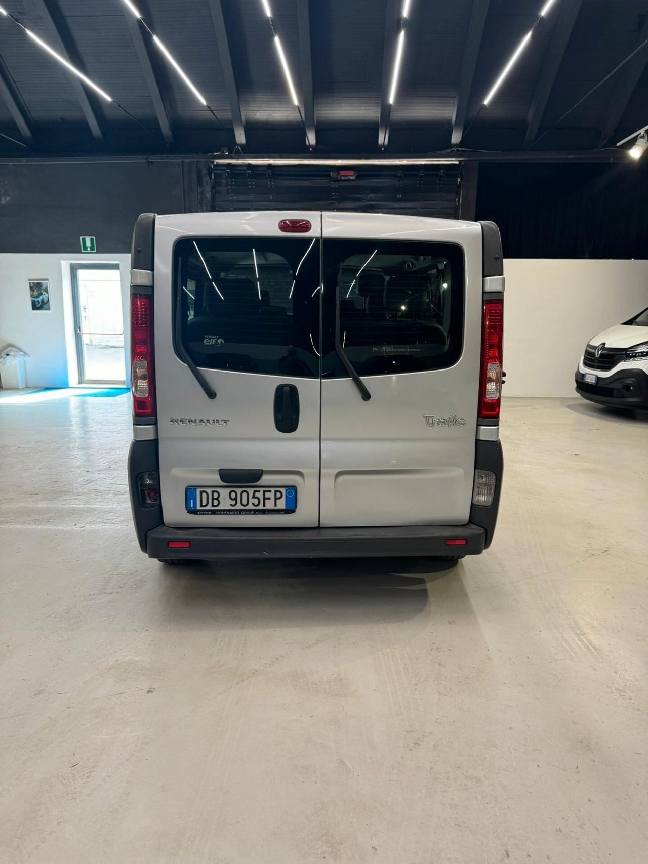 Renault Trafic 9 POSTI