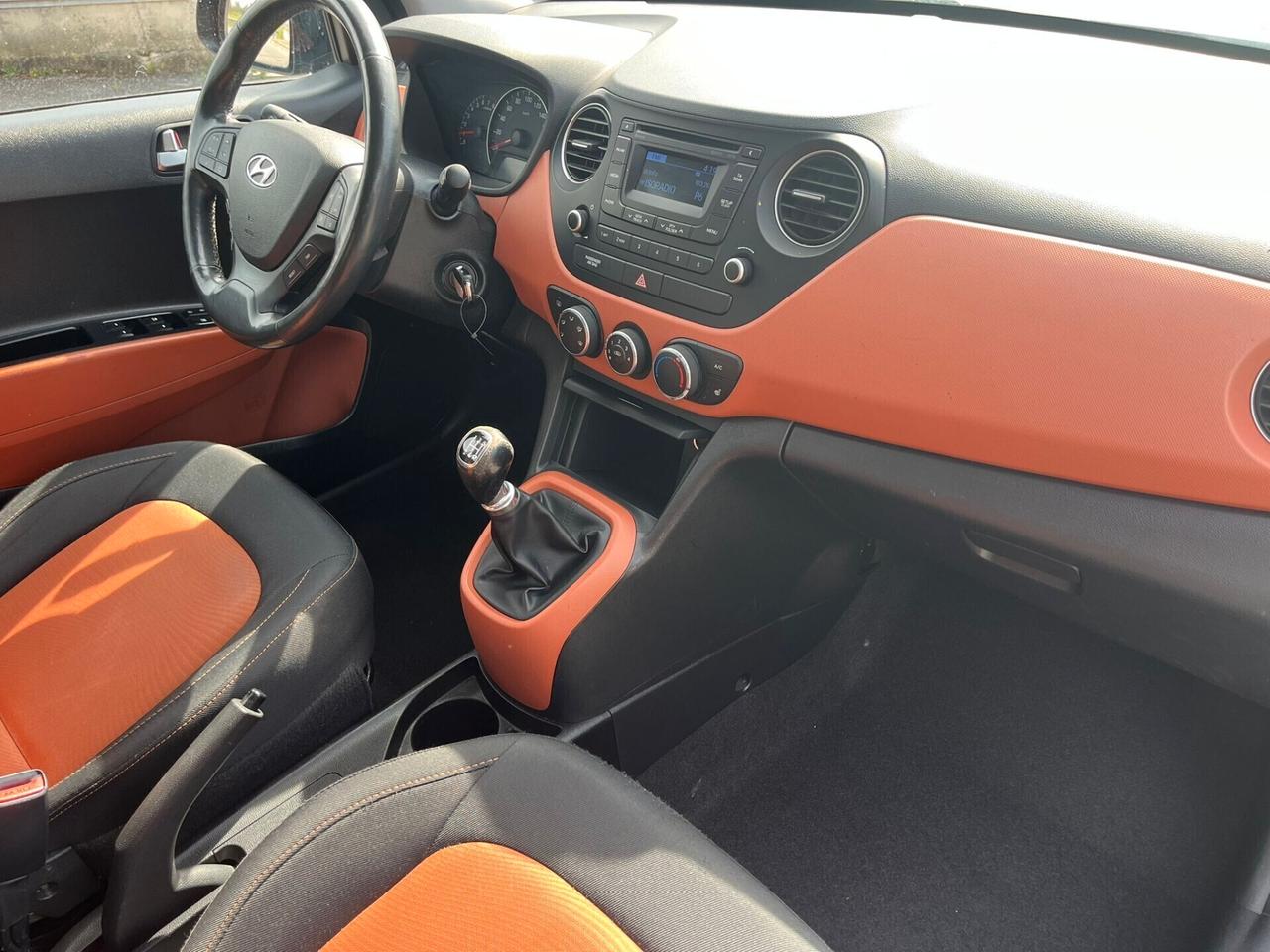 Hyundai I 10 1.0 BENZ SERIE SPECIALE WORL FIFA CUP