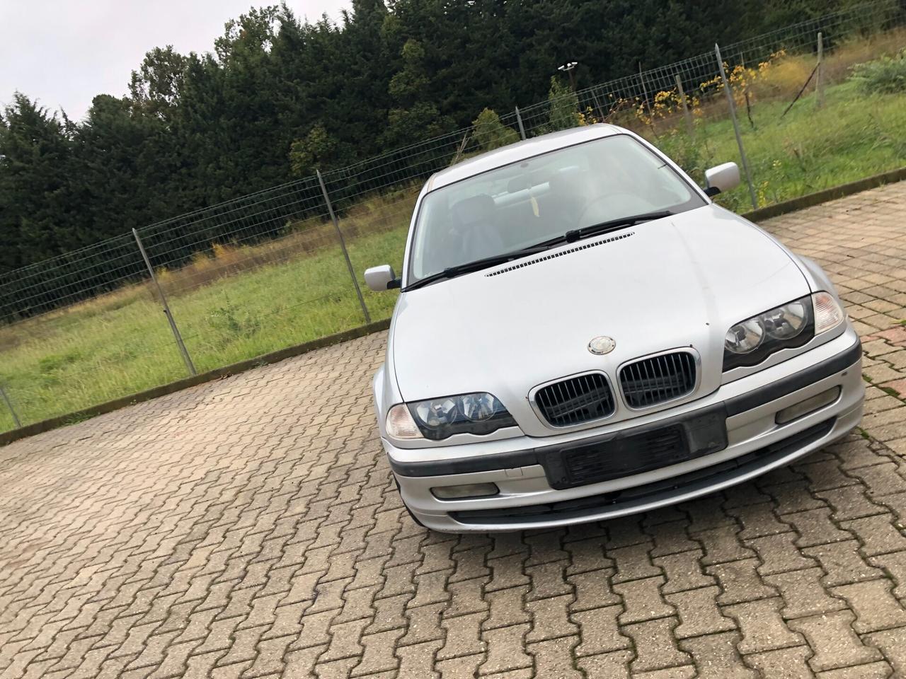 Bmw 320d turbodiesel cat 4 porte 2001 DEMOLITA PER EXPORT